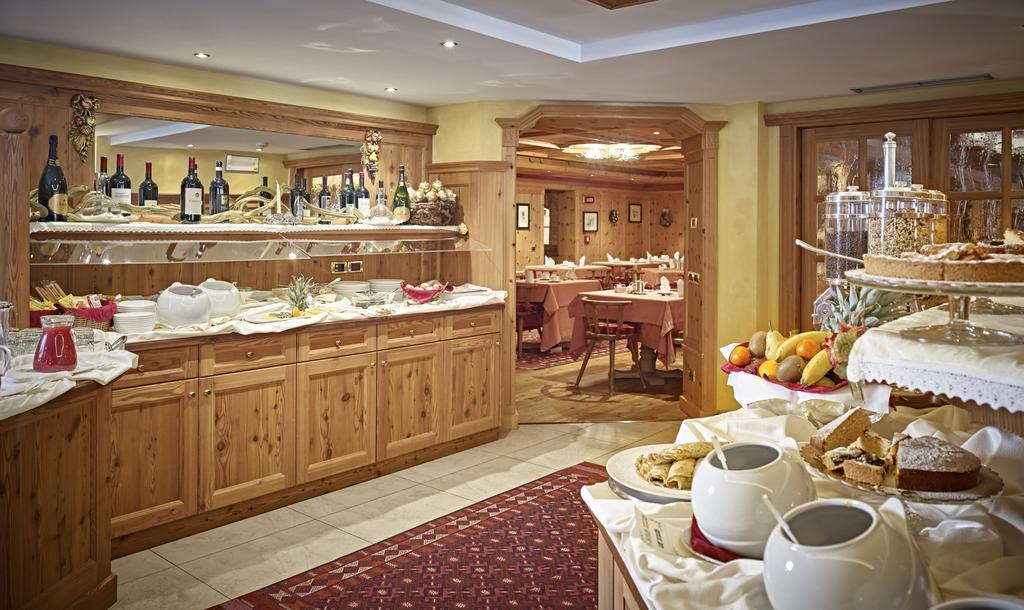 Cerana Relax Hotel Мадонна-ди-Кампильо Экстерьер фото