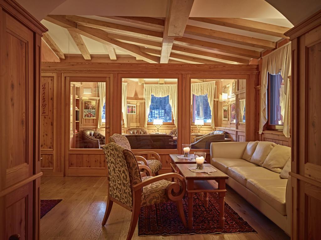 Cerana Relax Hotel Мадонна-ди-Кампильо Экстерьер фото